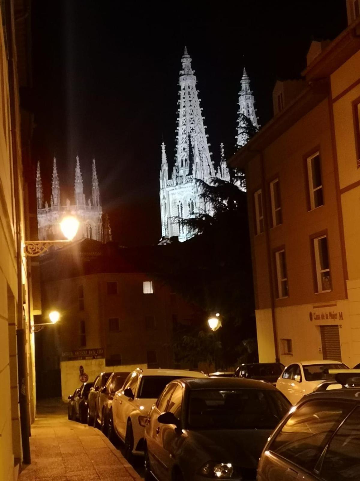 Apartamento Cathedral And Castle Burgo Exterior foto